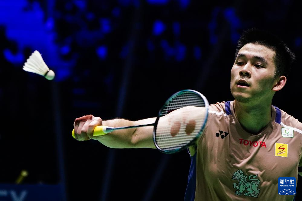 传球或个人 传球或个人