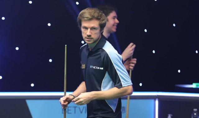 记者们试图 记者们试图